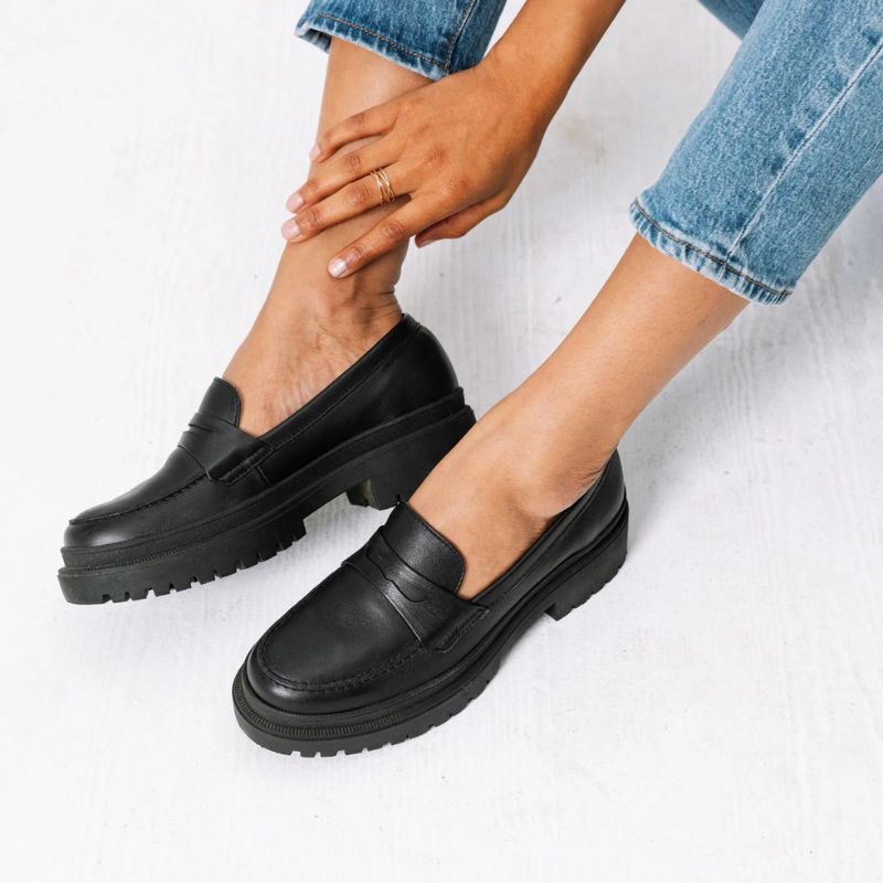 black-leather-loafers-womens black-leather-loafers-womens